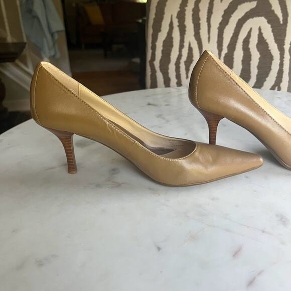 Beige/Tan Calvin Klein Mid-Height Classic Pointed Toe Heels - Picture 6 of 7